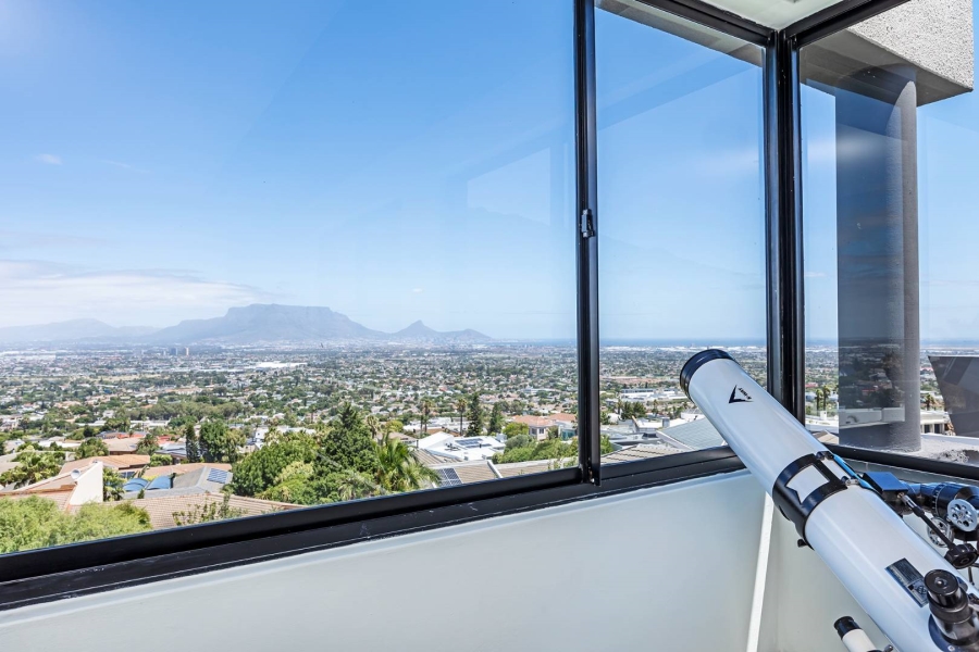 8 Bedroom Property for Sale in Plattekloof Western Cape